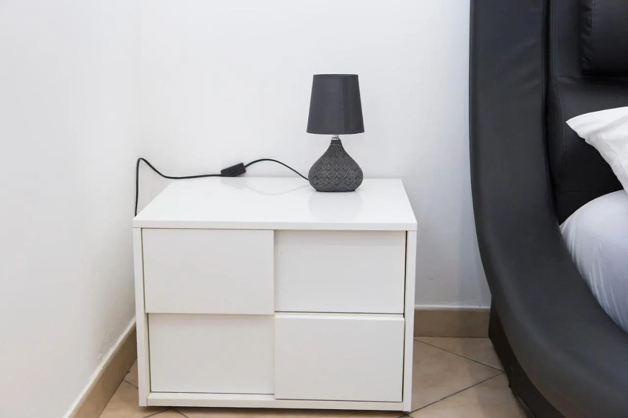 Airport House Apartment Naples